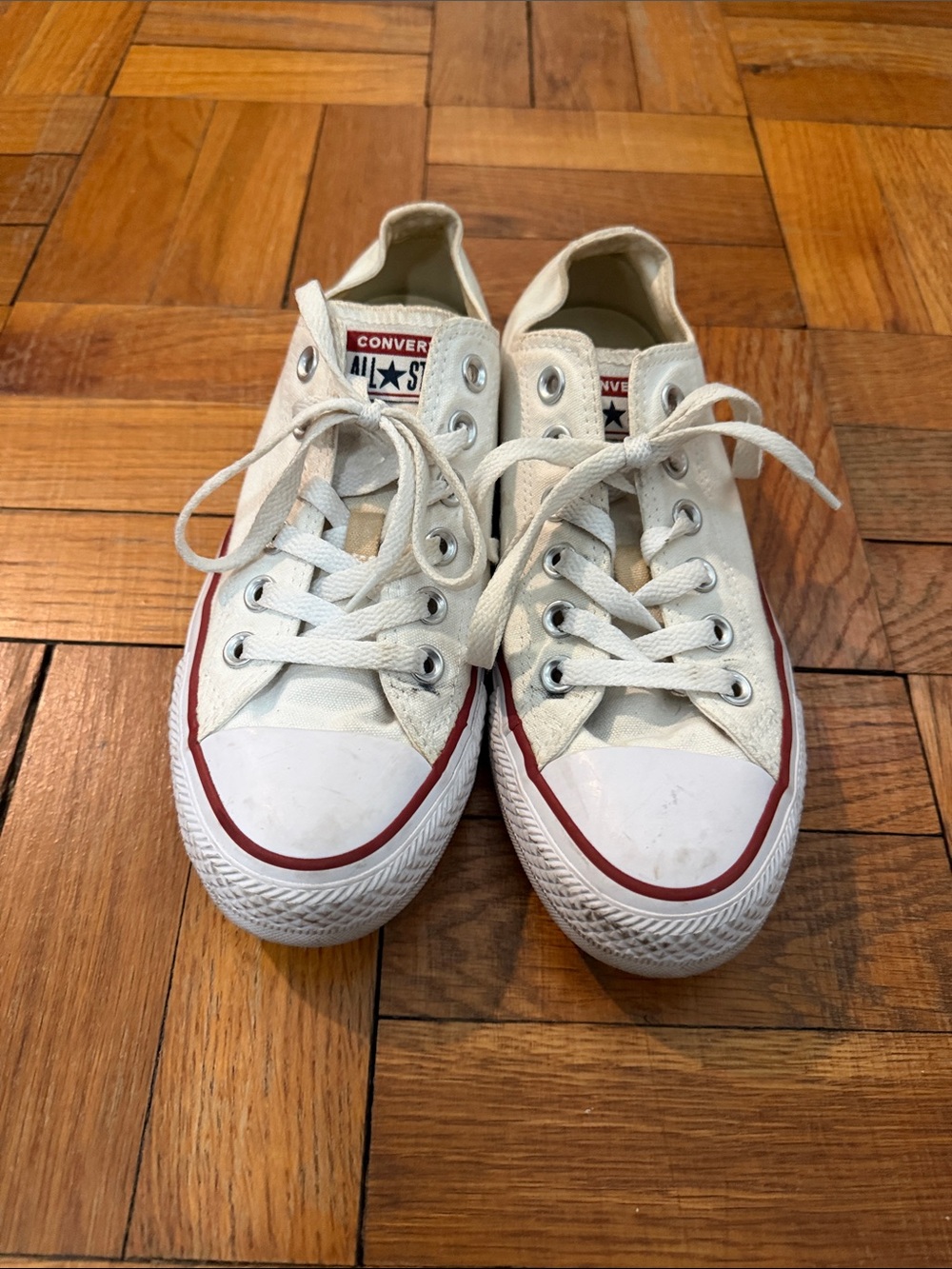 Converse Women’s Low-Top Canvas Sneakers in White with red trim Size 7